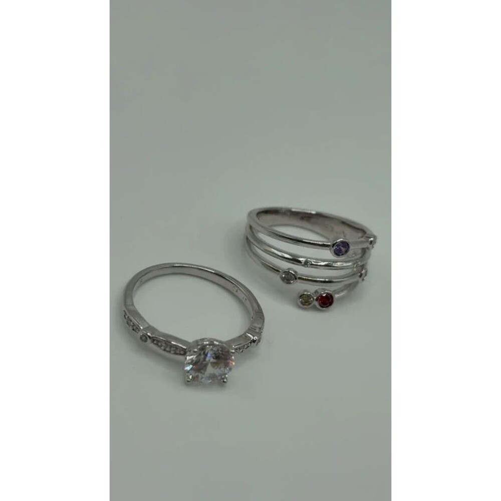 Hermosos anillos chapados en oro color plata